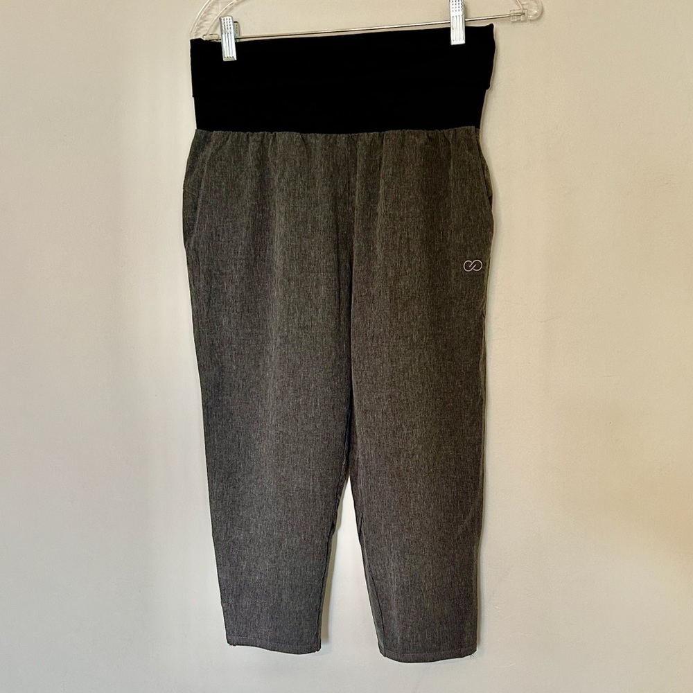 NWT Calia Anywhere Foldover Waist Capri